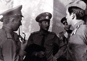 1971 Земцов с курсантами 1976.jpg